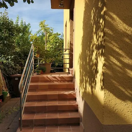 Homestay Lovely In Cannstatt Stuttgart